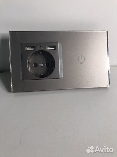 Розетка с 2 USB-порта