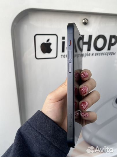 iPhone 12, 64 ГБ