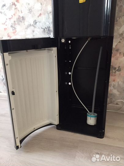 Куллер для воды напольный hotfrost