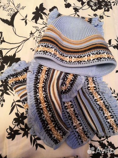 Женский шарф и шапка