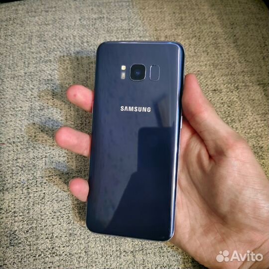 Samsung S8 Флагман (акб держит отлично)