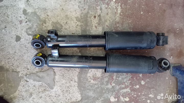 Амортизатор Kia Sorento 2