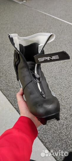 Лыжные ботинки коньковые spine