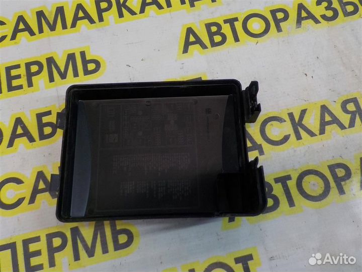 Крышка блока предохранителей Chevrolet Aveo (T300