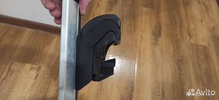 Багажник на рейлинги на весту св кросс