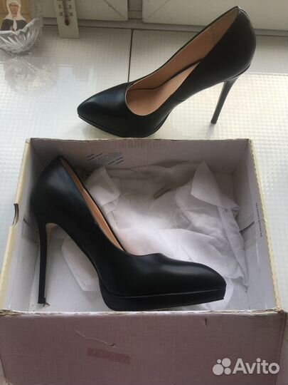 Туфли женские 40 размер на высоком каблуке