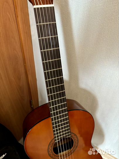 Гитара yamaha c40 оригинал как новая с чехлом