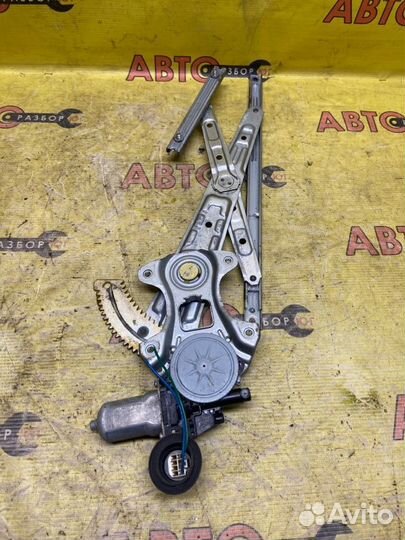 Стеклоподъемник задний правый Nissan Fuga Y50