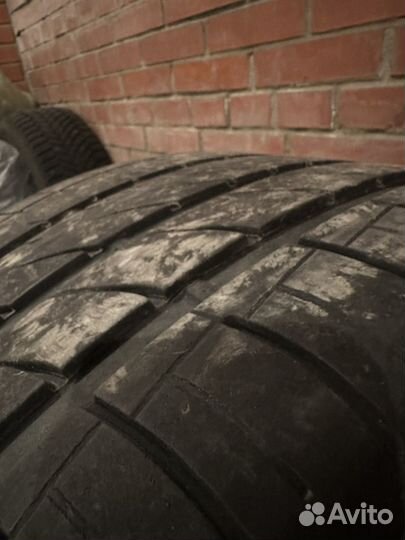 Dunlop SP Sport Maxx GT ROF 275/40 R20 и 315/35 R20