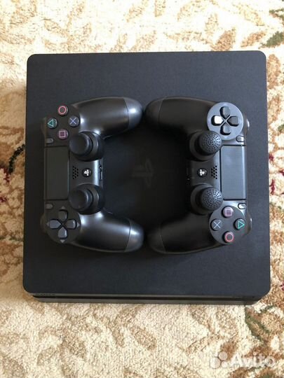 Sony playstation 4 slim