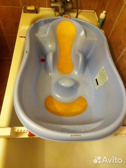 Ванночка для купания с подставкой