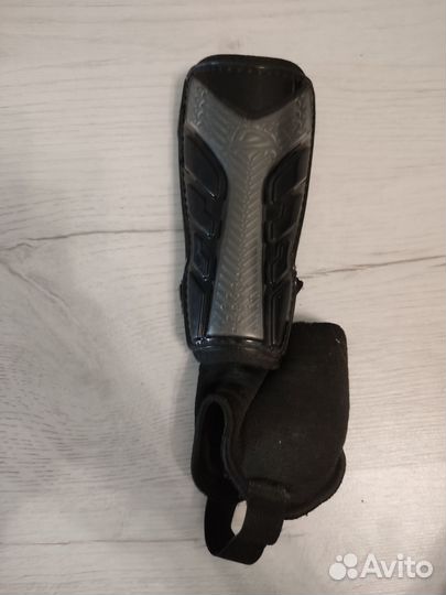 Щитки для футбола