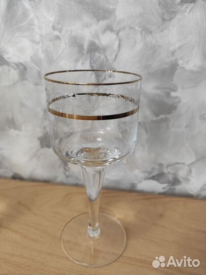 Изысканный набор бокалов