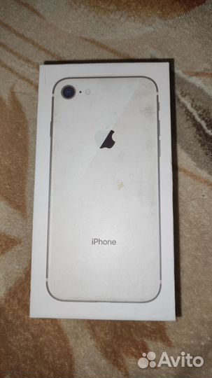 Телефон iPhone 8 64 gb