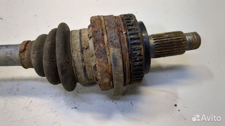 Полуось BMW 3 E36, 1995