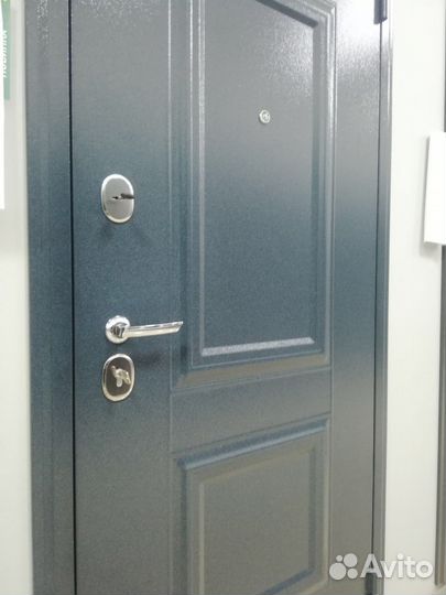 Дверь входная