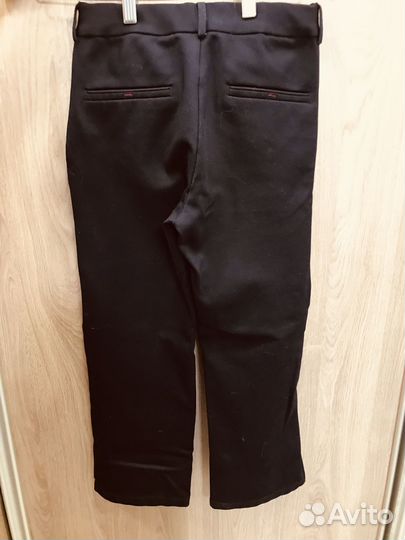 Рубашка белая и брюки черный