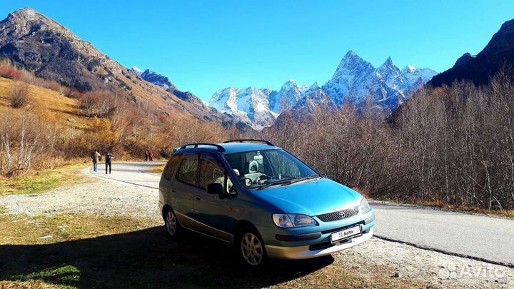 Toyota Corolla Spacio 1.6 AT, 1997, 230 000 км
