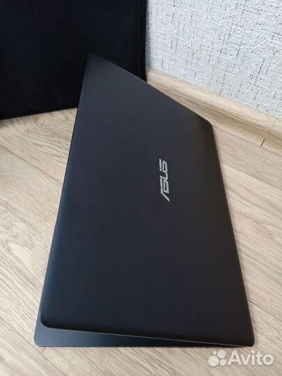 Премиальный Asus ZenBook core i5\8gb\256ssd\13