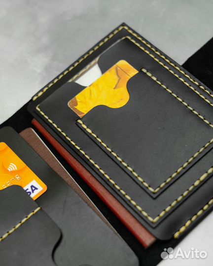 Обложка для паспорта из кожи с удобными отделами