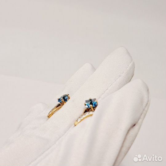 Золотые серьги с фианитами