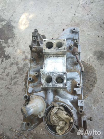 Впускной коллектор Газ 53. Под 2 Карбюратора