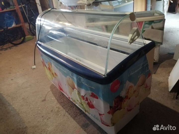 Морозильная витрина ISA для мороженого