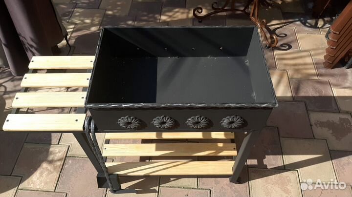 Мангал неразборный переносной новый на колёсиках