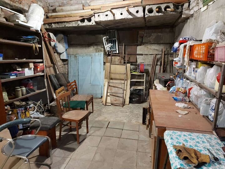 Гараж, > 30 м²