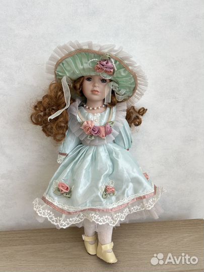 Кукла фарфоровая remeco collection