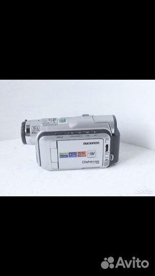 Видеокамера Samsung Digital-cam VP-D101i pal