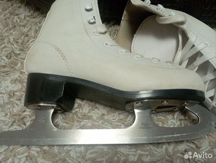Коньки фигурные детские