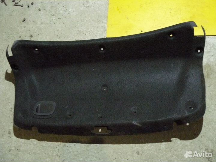 Обшивка крышки багажника для Renault Fluence