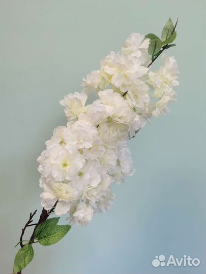 Искусственный цветы