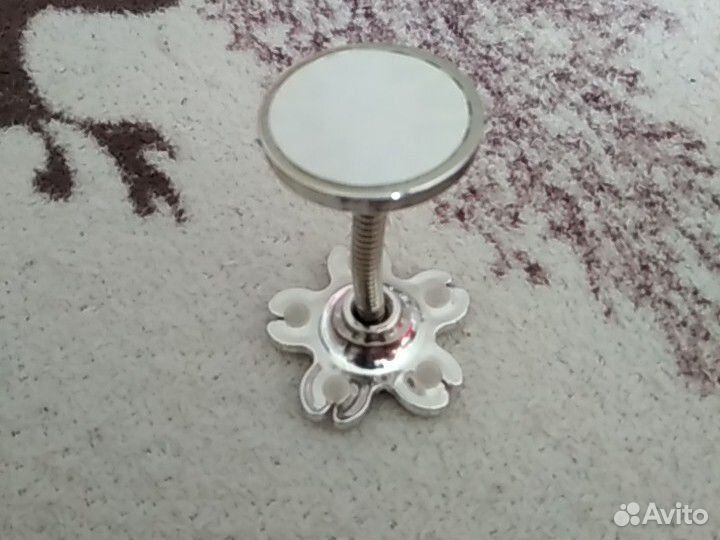 Автомобильный держатель для телефона