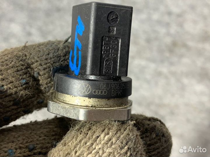 Датчик давления топлива Skoda Yeti 5L cdab