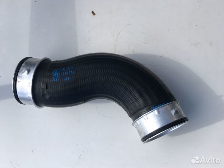 Патрубок интеркулера VW 1K0145838D