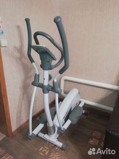 Эллиптический тренажер torneo