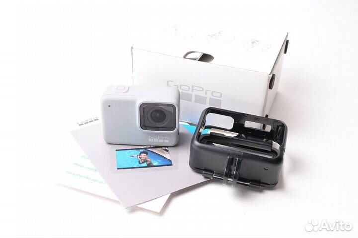 GO pro hero 7 white