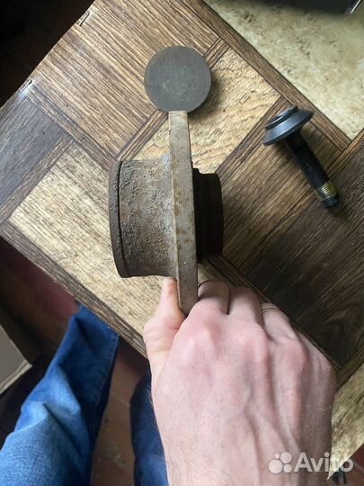 Подшипник со ступицей на skoda octavia a5