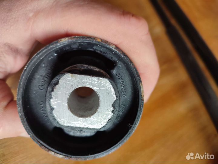 Сайлентблоки audi 100