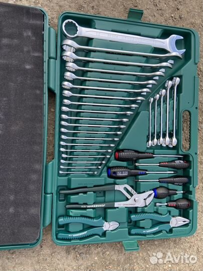 Набор инструментов Jonnesway s04h524127s