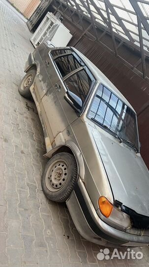 ВАЗ 2115 Samara 1.5 МТ, 2001, битый, 300 000 км