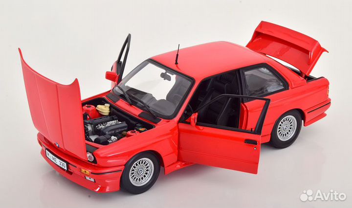 BMW M3 E30 Minichamps 1:18