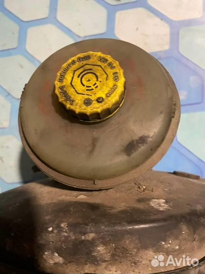 Вакуумный усилитель тормозов 8d0612105f