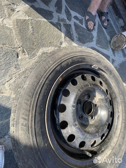 Bridgestone Blizzak RFT 205/60 R16 29