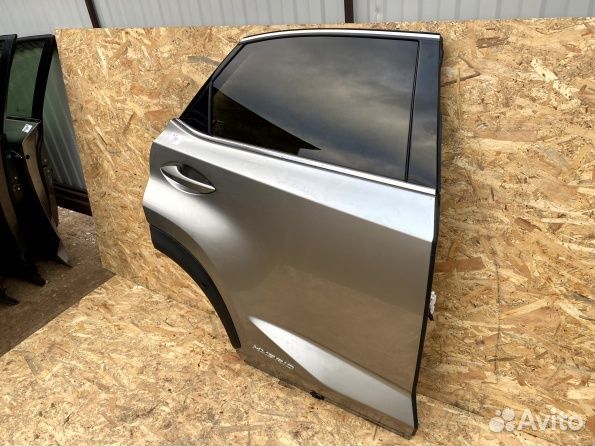 Дверь задняя правая Lexus NX 200t 300