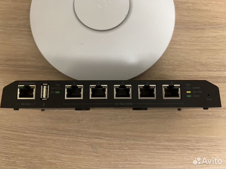 Tough switch poe + unifi AP LR + TL-R600VPN