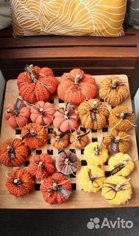 Тыквы вязаные и тканевые декоративные