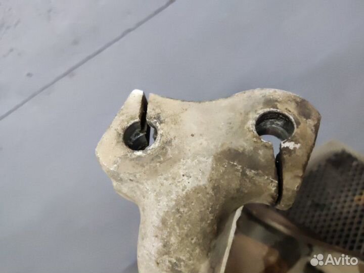 Кулак поворотный передний левый Audi A6 C7 cdnb